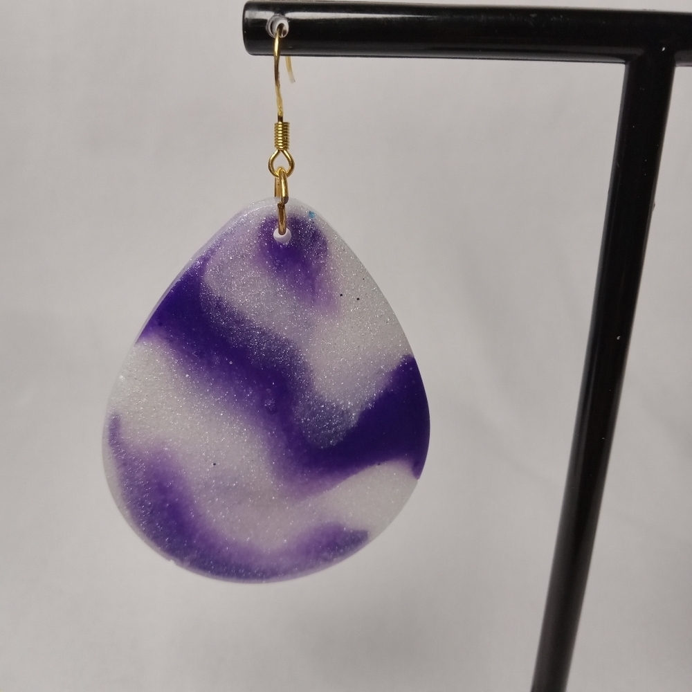 Elegant Purple and White Teardrop Earrings - Picture 5 of 6